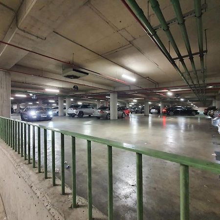Luxurious Central Stay - Self Check-In Tiranë Eksteriør bilde
